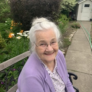 Profile photo of Edna Yarrow